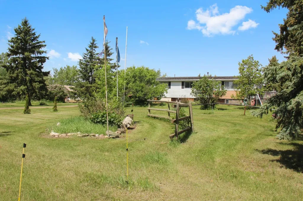 14144 Township Road 422 Rural Flagstaff County AB T0B 1R0
