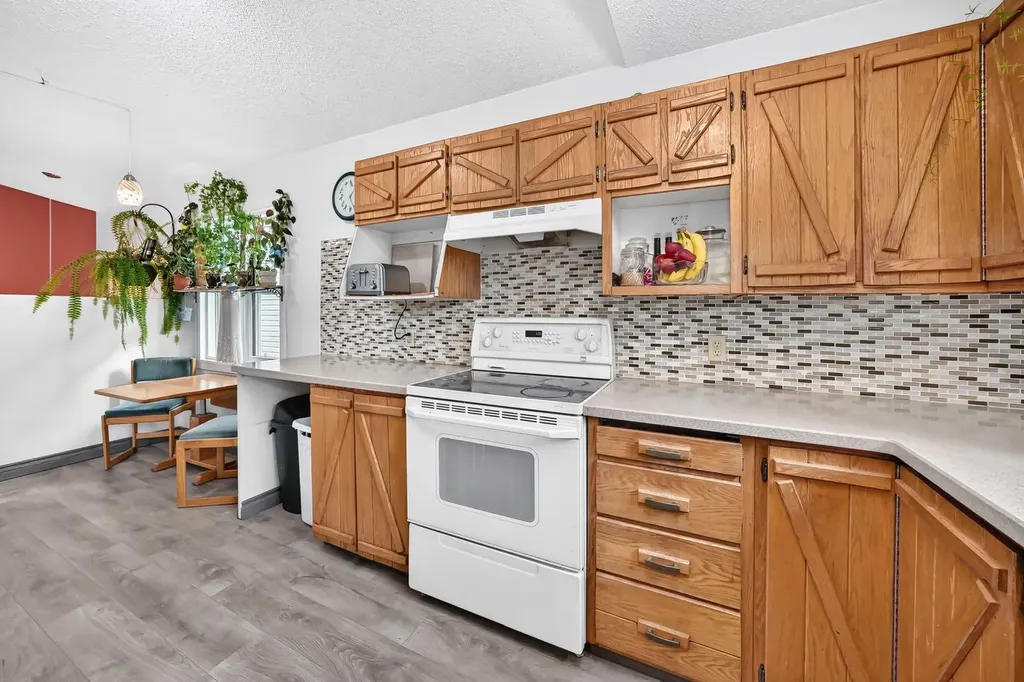 94 Elk Hill SE Airdrie AB T4B 1Y6