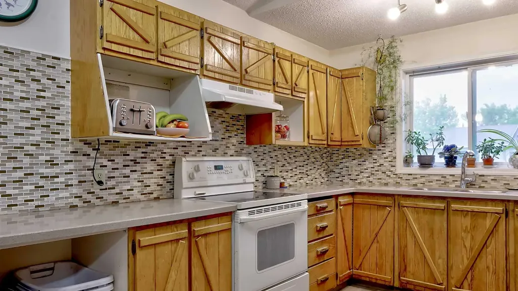 94 Elk Hill SE Airdrie AB T4B 1Y6