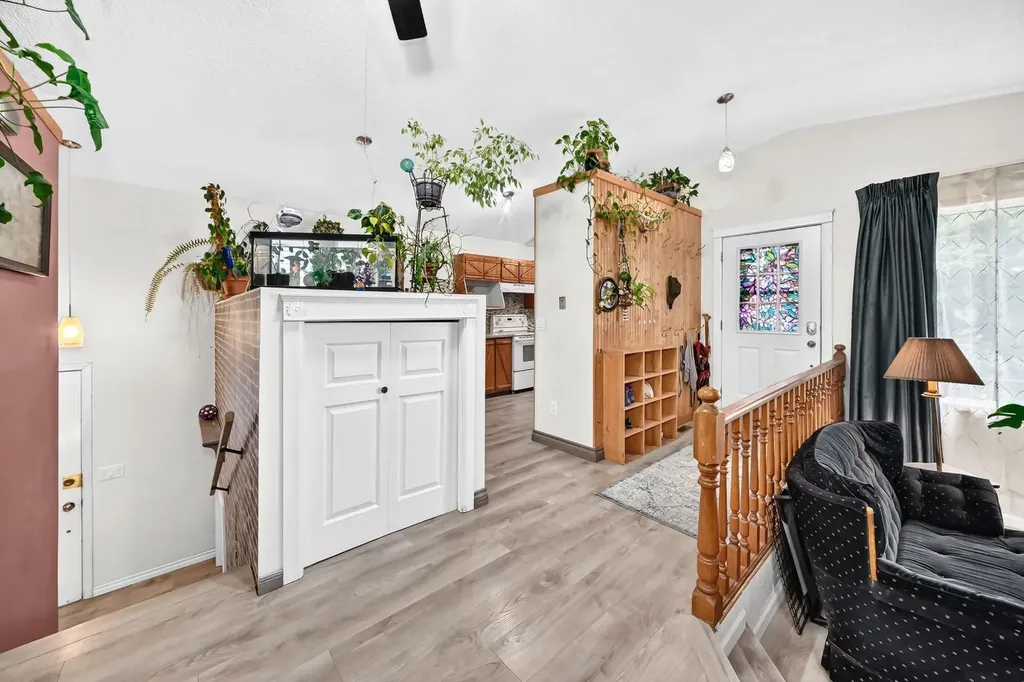 94 Elk Hill SE Airdrie AB T4B 1Y6