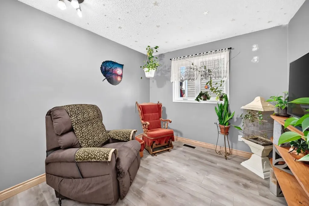 94 Elk Hill SE Airdrie AB T4B 1Y6