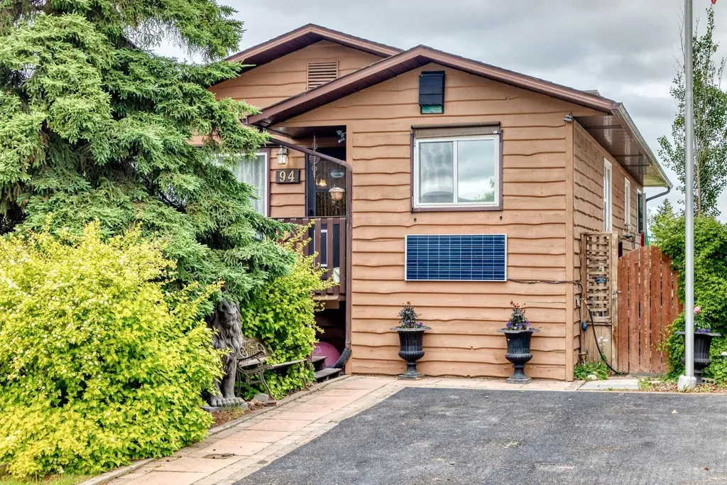 94 Elk Hill SE Airdrie AB T4B 1Y6