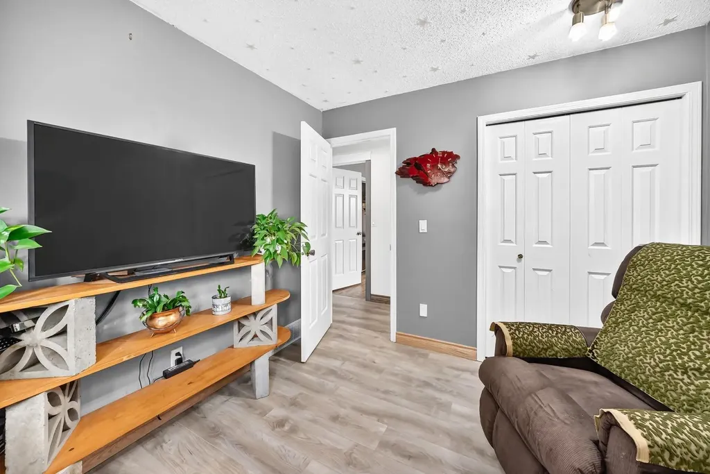 94 Elk Hill SE Airdrie AB T4B 1Y6