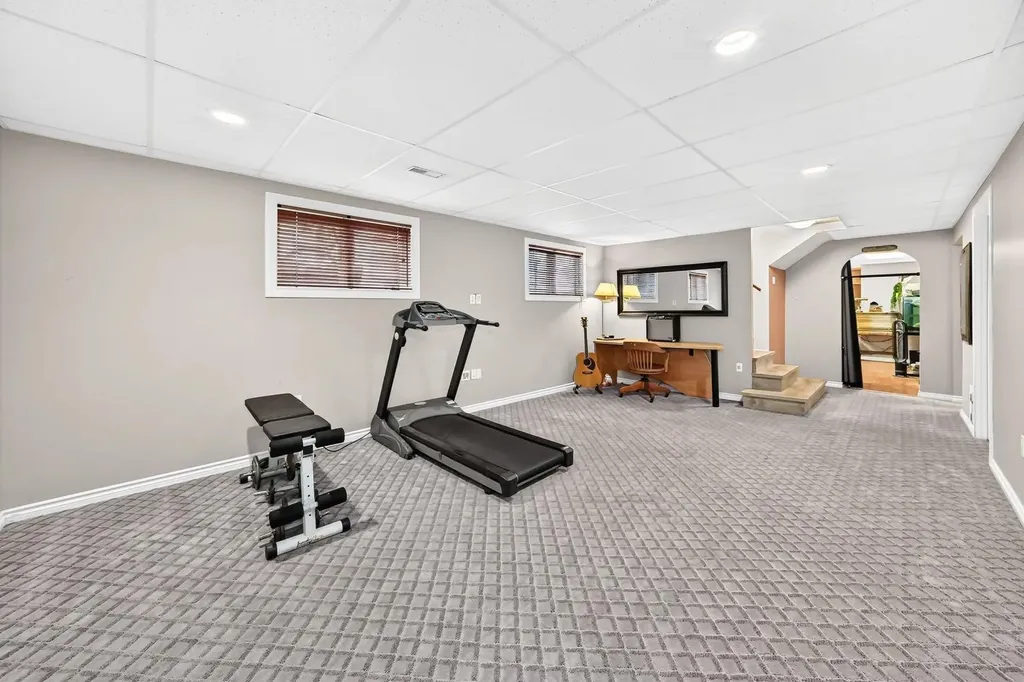 94 Elk Hill SE Airdrie AB T4B 1Y6