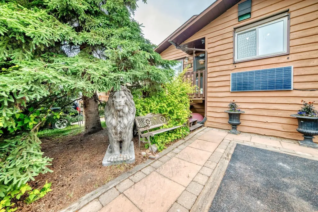 94 Elk Hill SE Airdrie AB T4B 1Y6