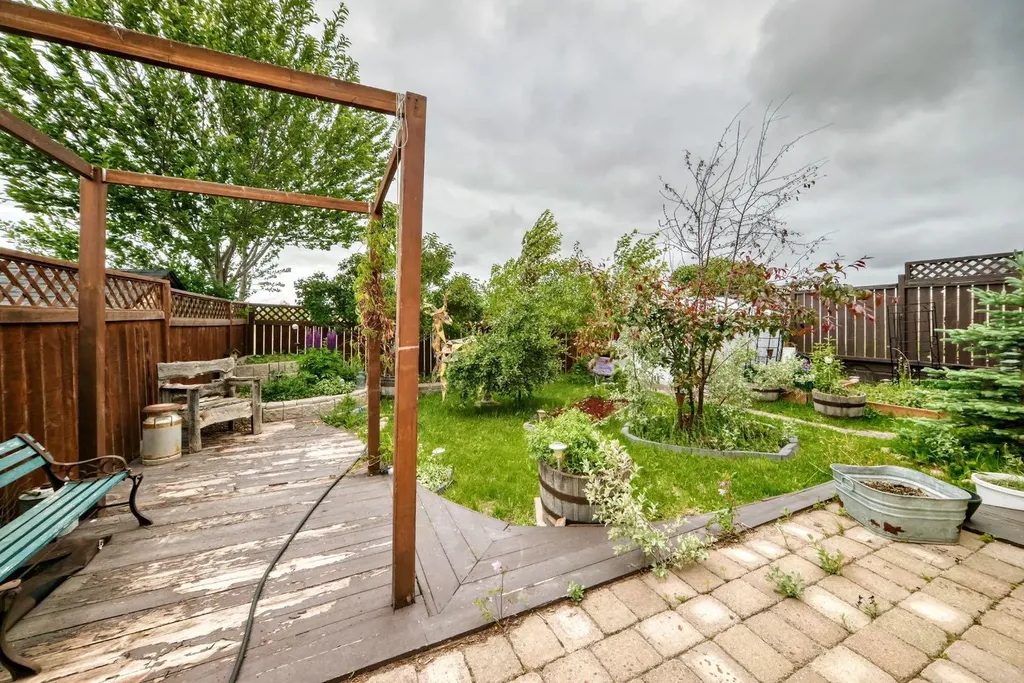94 Elk Hill SE Airdrie AB T4B 1Y6