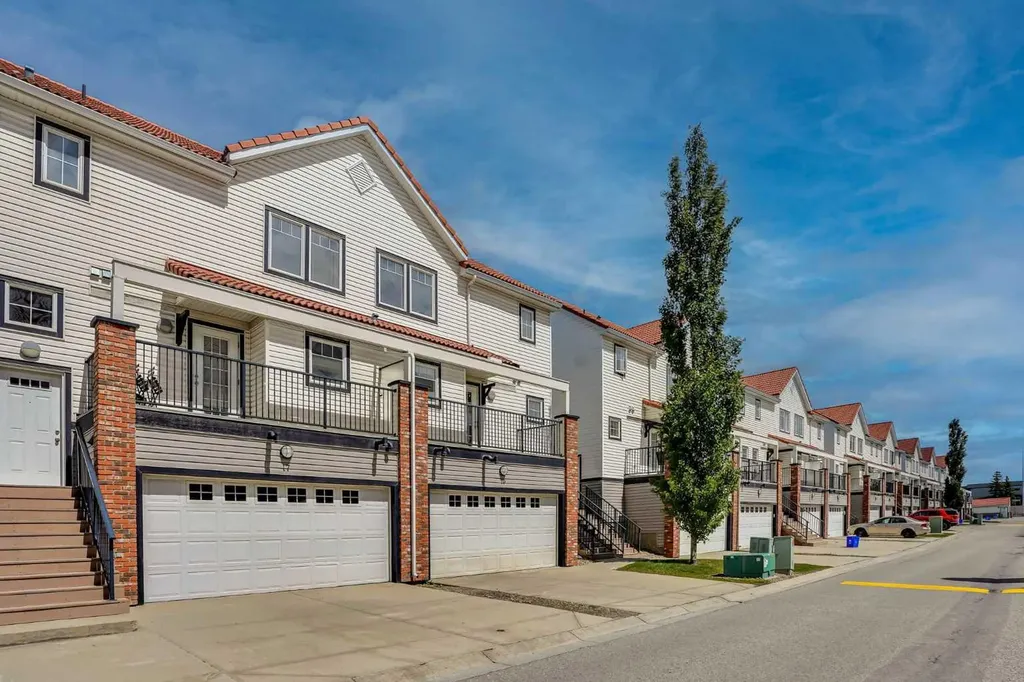 19 Royal Oak Plaza NW Calgary AB T3G0B3