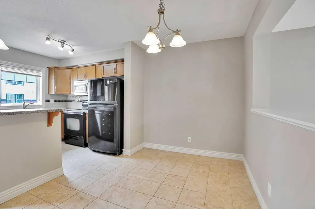 19 Royal Oak Plaza NW Calgary AB T3G0B3