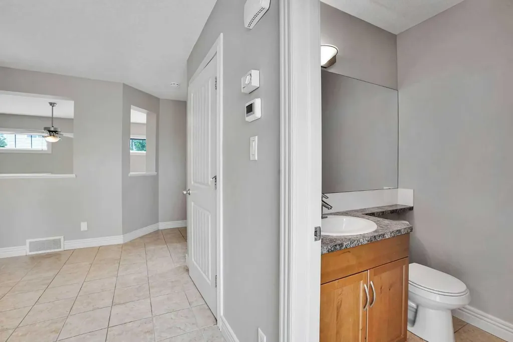 19 Royal Oak Plaza NW Calgary AB T3G0B3