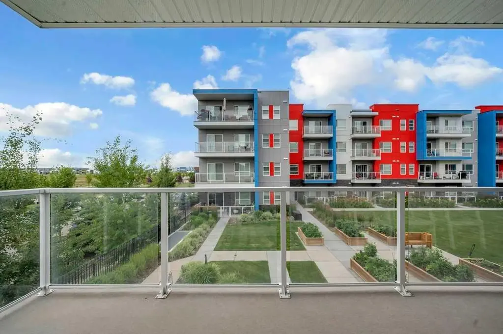 19489 Main Street SE Calgary AB T3M 3J3
