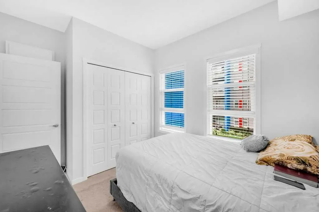 19489 Main Street SE Calgary AB T3M 3J3