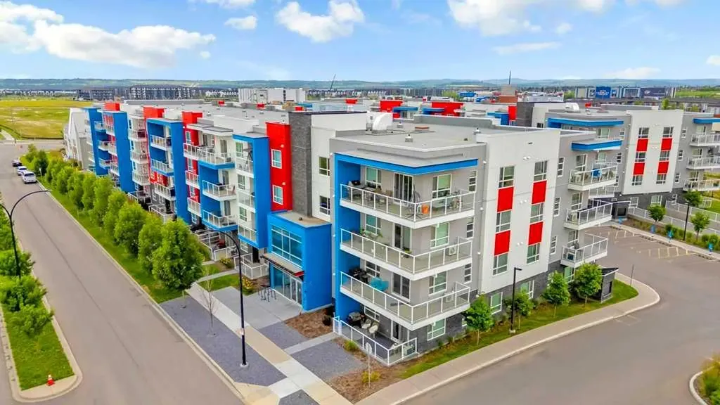 19489 Main Street SE Calgary AB T3M 3J3