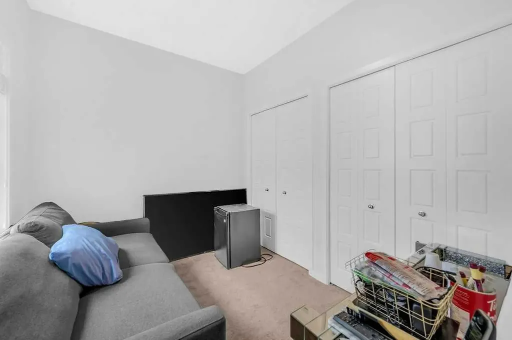 19489 Main Street SE Calgary AB T3M 3J3