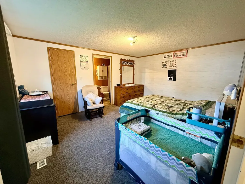 10701 102 Avenue La Crete AB T0H2H0