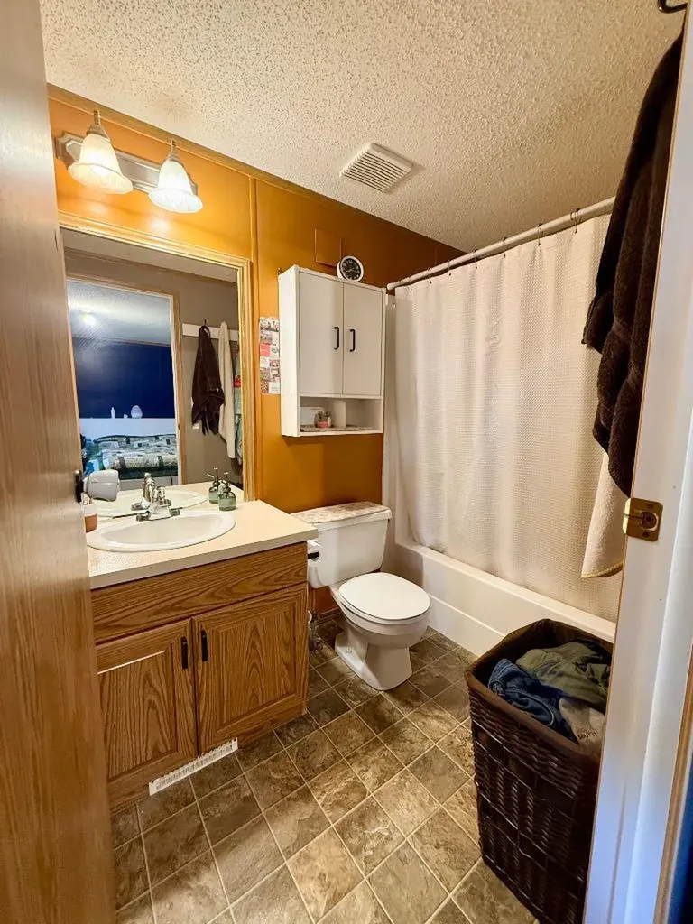 10701 102 Avenue La Crete AB T0H2H0
