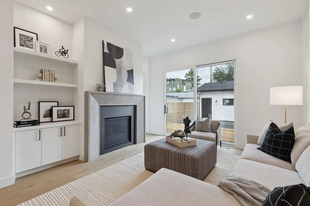 532 51 Avenue SW Calgary AB T2V 0A3