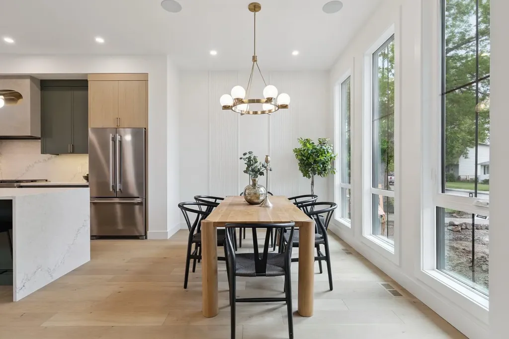 532 51 Avenue SW Calgary AB T2V 0A3