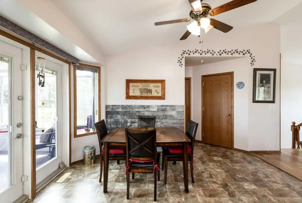 37571 Range Road 262 Rural Red Deer County AB T4E 1C1