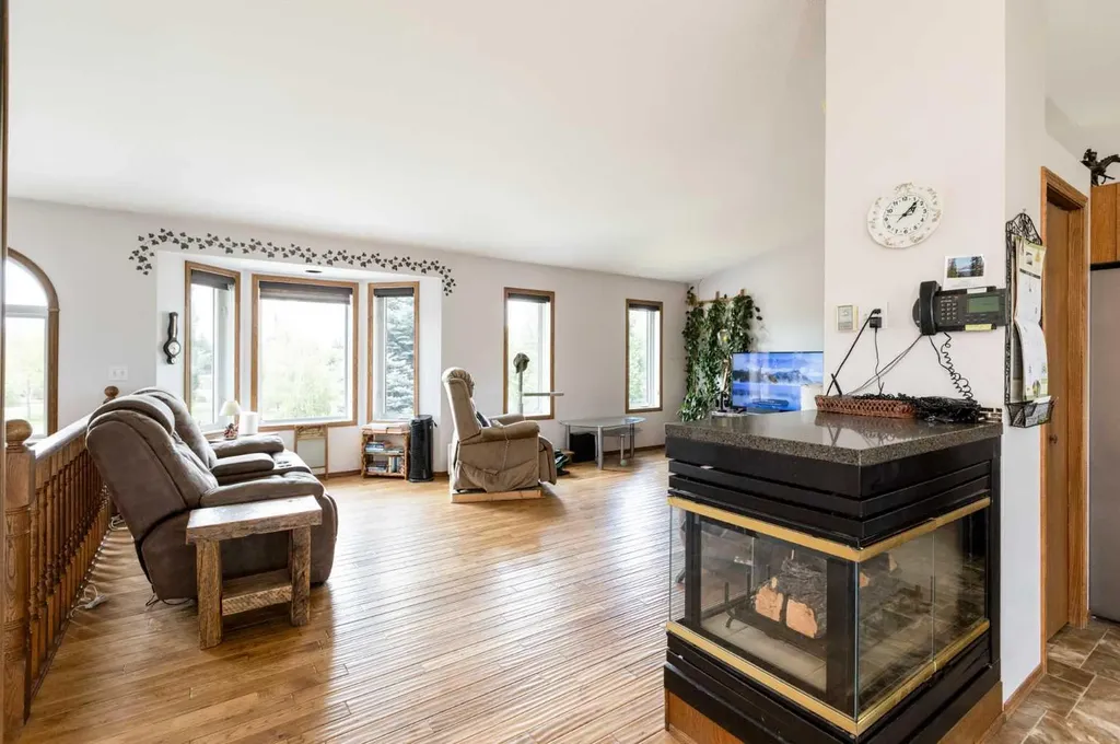 37571 Range Road 262 Rural Red Deer County AB T4E 1C1