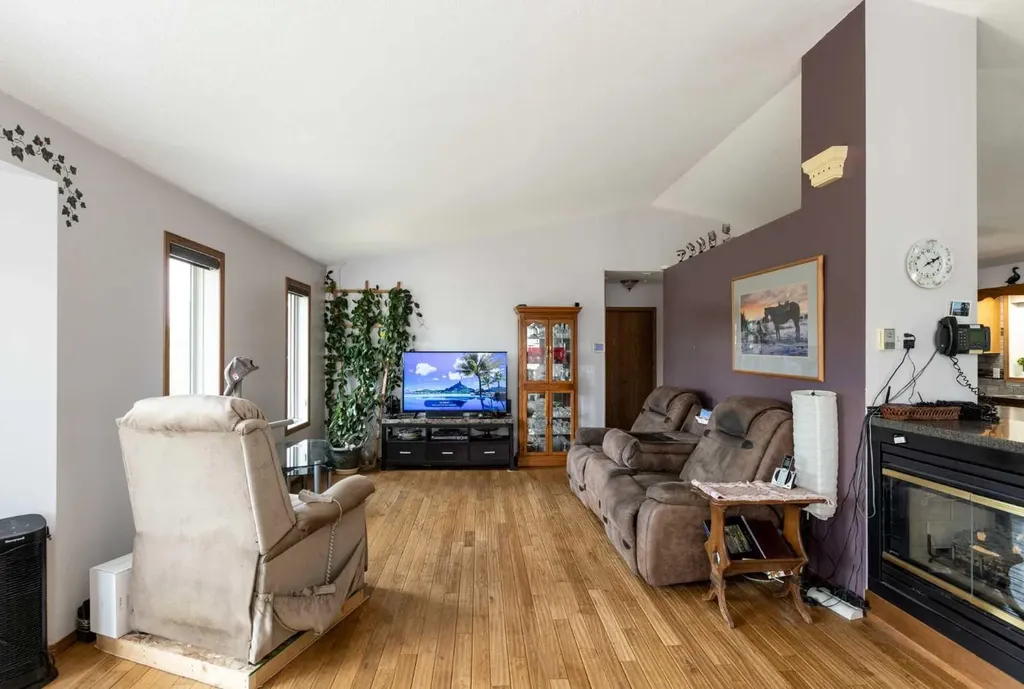37571 Range Road 262 Rural Red Deer County AB T4E 1C1