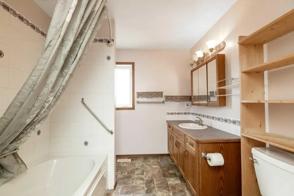 37571 Range Road 262 Rural Red Deer County AB T4E 1C1