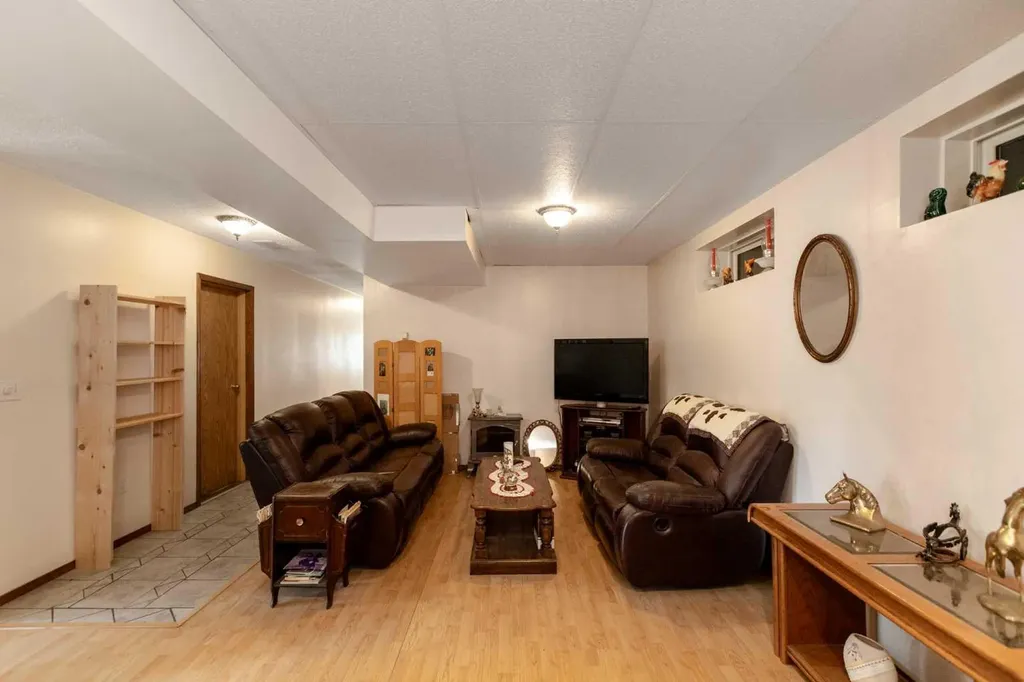 37571 Range Road 262 Rural Red Deer County AB T4E 1C1