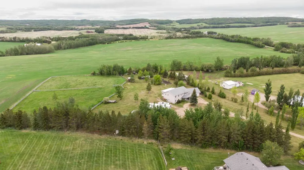 37571 Range Road 262 Rural Red Deer County AB T4E 1C1