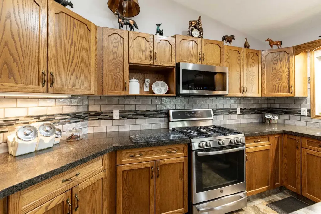 37571 Range Road 262 Rural Red Deer County AB T4E 1C1