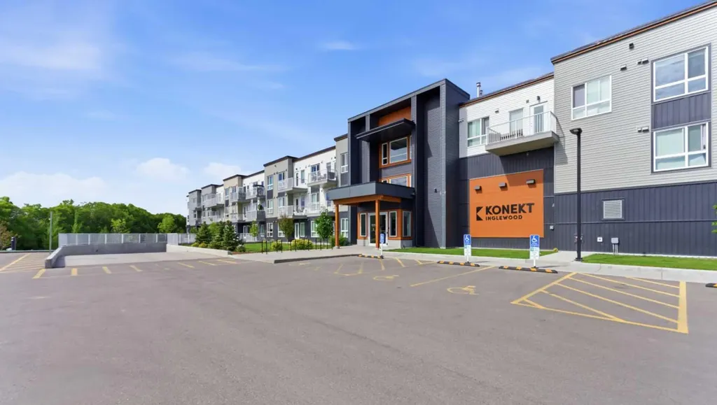 1605 17 Street SE Calgary AB T2G 2L7