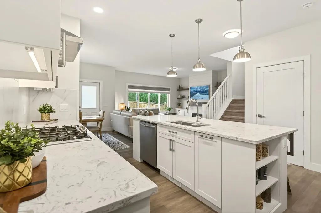 278 Hillcrest Heights SW Airdrie AB T4B 3Z2