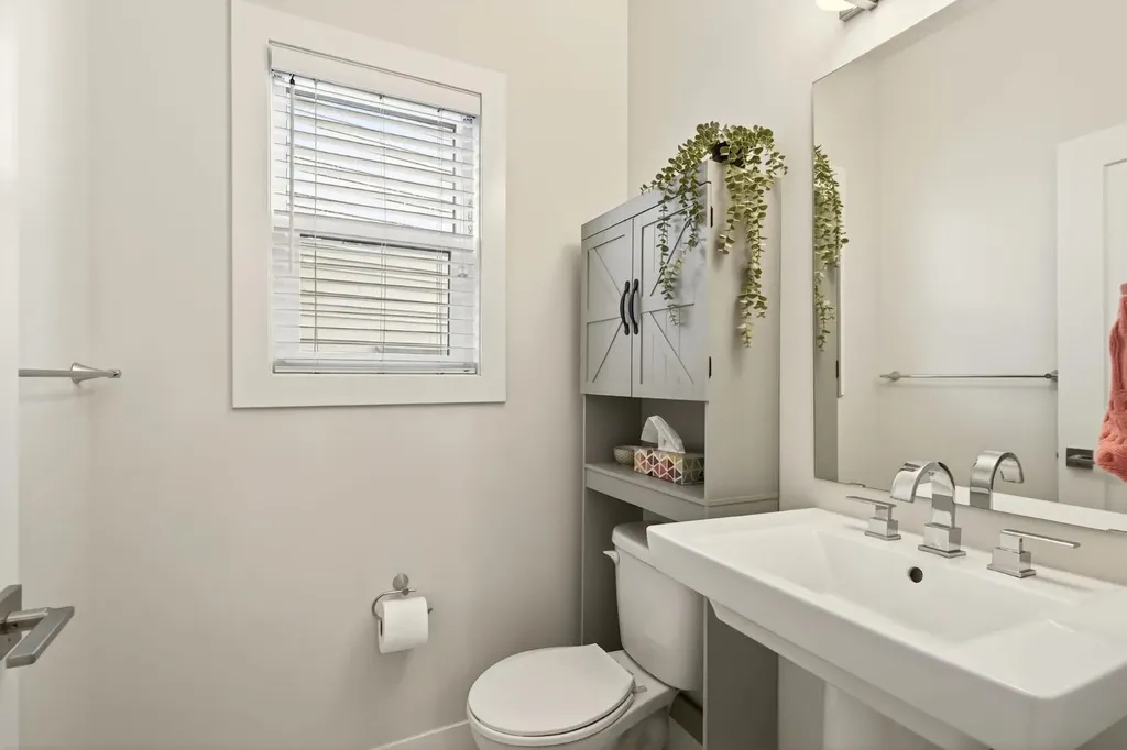 278 Hillcrest Heights SW Airdrie AB T4B 3Z2