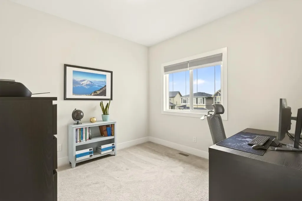 278 Hillcrest Heights SW Airdrie AB T4B 3Z2