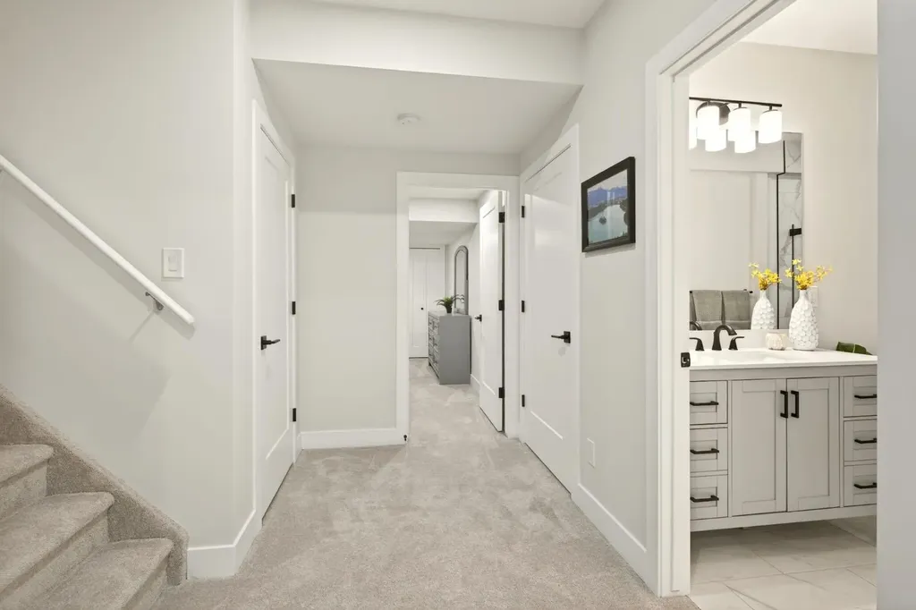 278 Hillcrest Heights SW Airdrie AB T4B 3Z2
