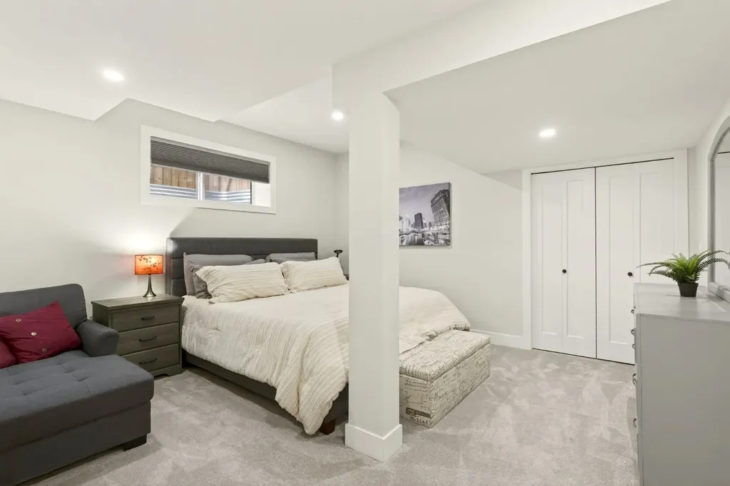 278 Hillcrest Heights SW Airdrie AB T4B 3Z2