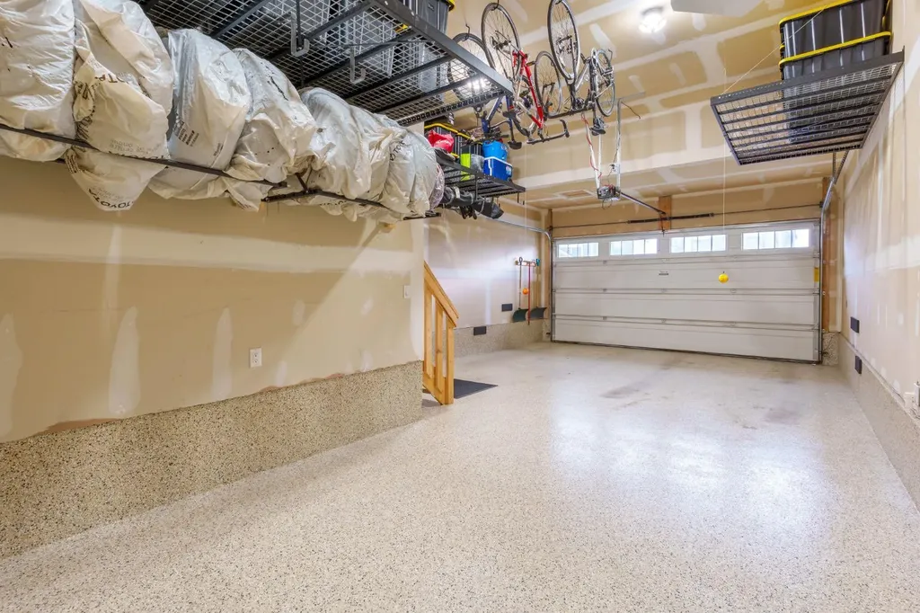 278 Hillcrest Heights SW Airdrie AB T4B 3Z2