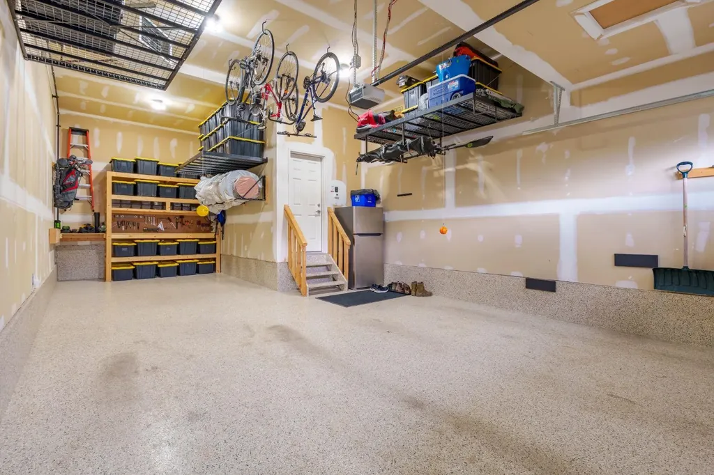 278 Hillcrest Heights SW Airdrie AB T4B 3Z2