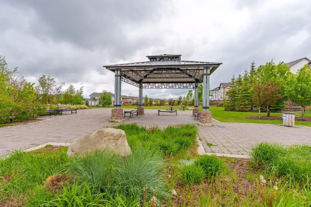 278 Hillcrest Heights SW Airdrie AB T4B 3Z2