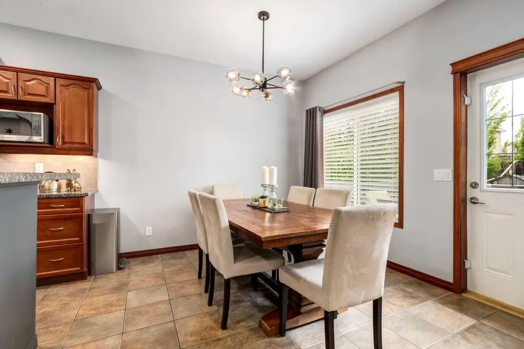 158 Westland Street Okotoks AB T1S 0B3