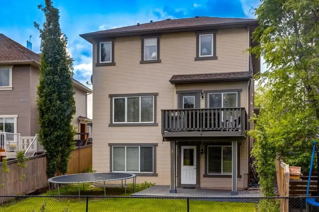 158 Westland Street Okotoks AB T1S 0B3