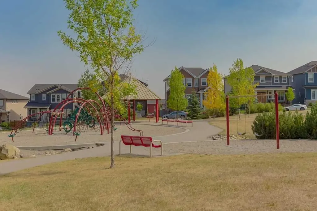 158 Westland Street Okotoks AB T1S 0B3