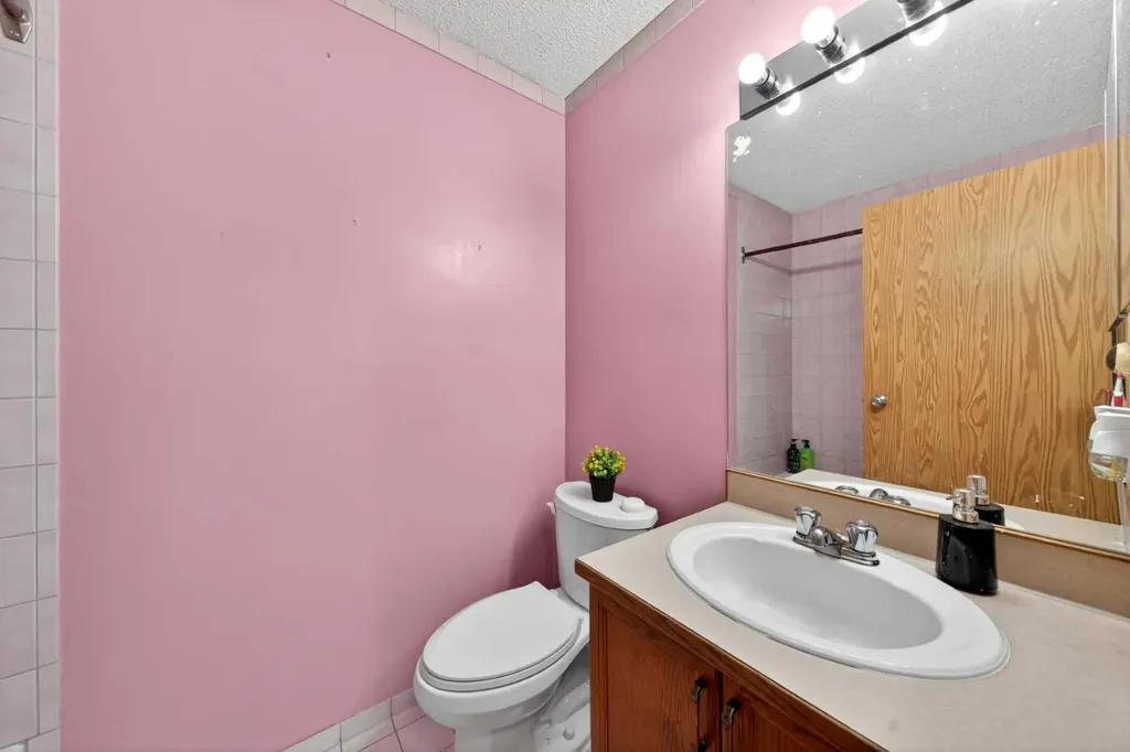 31 Martinridge Grove NE Calgary AB T3J 3M2