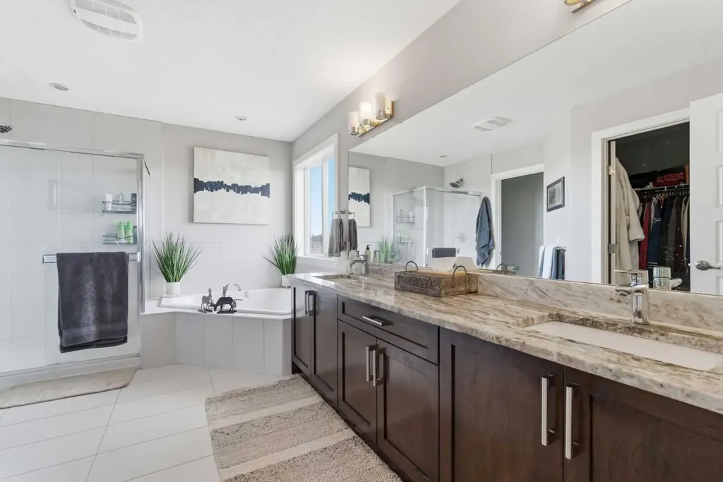 1469 Aldrich Place Carstairs AB T0M 0N0