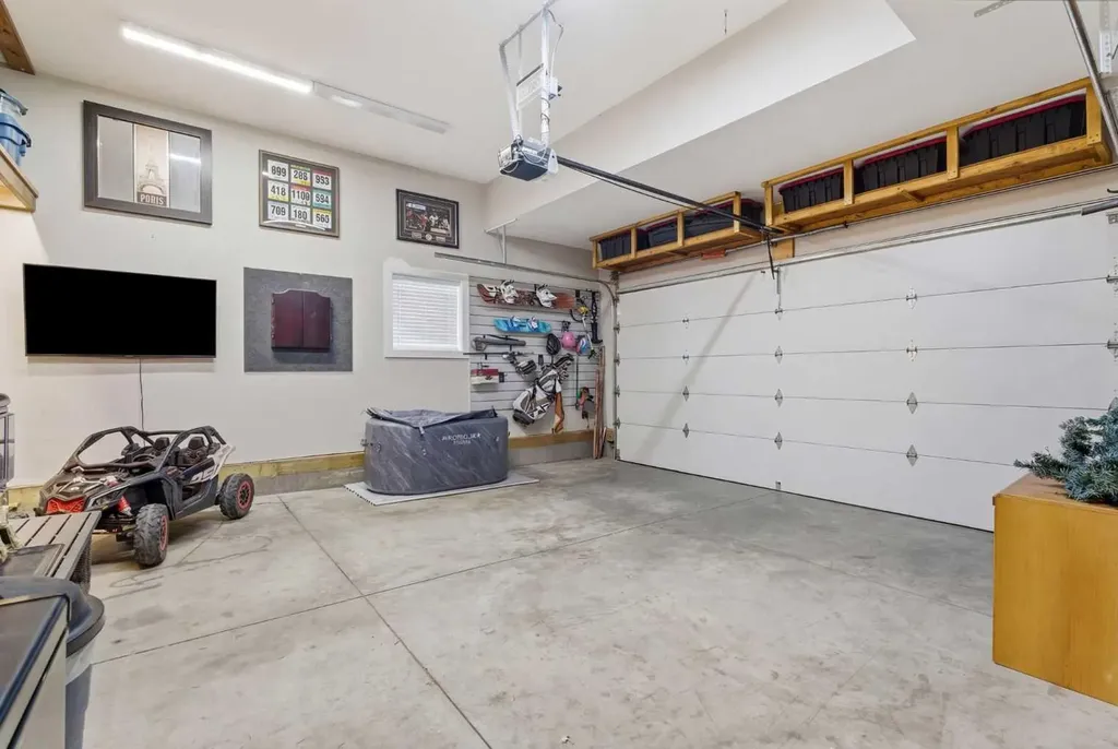 1469 Aldrich Place Carstairs AB T0M 0N0