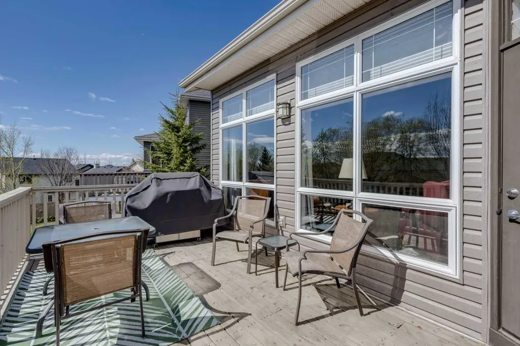230 Royal Oak Place NW Calgary AB T3G 4Y6
