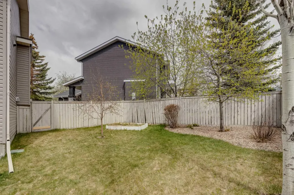 230 Royal Oak Place NW Calgary AB T3G 4Y6