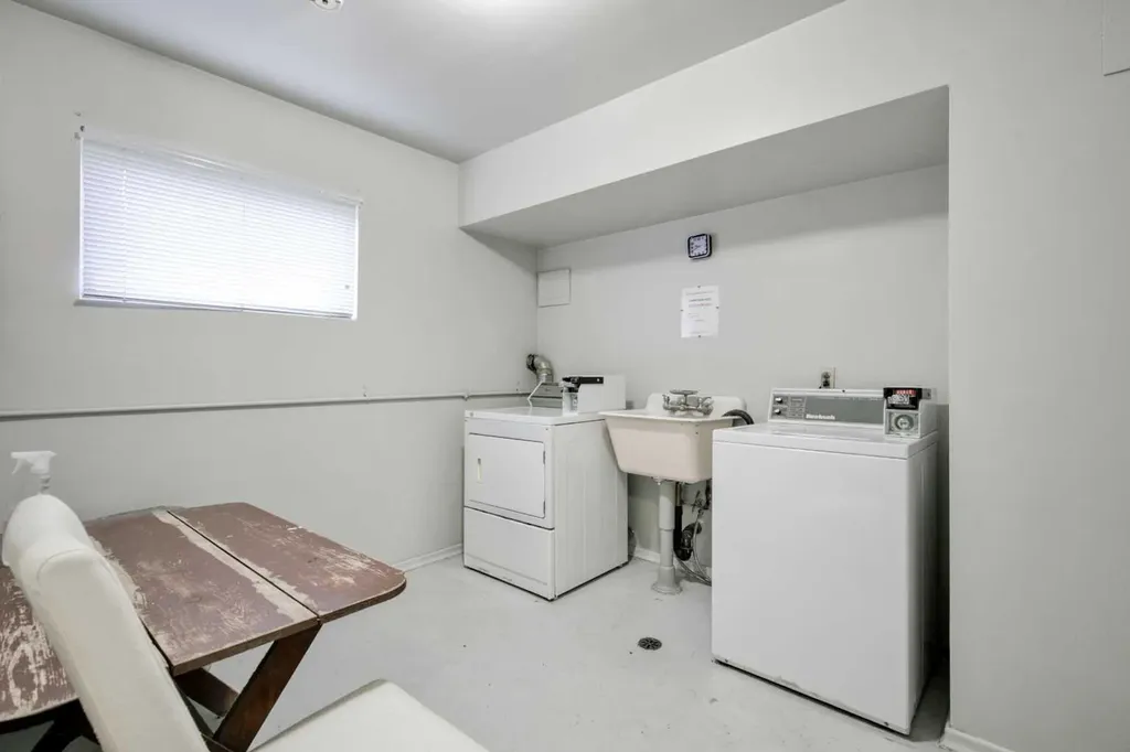 2705 38 Street SW Calgary AB T3E3E9