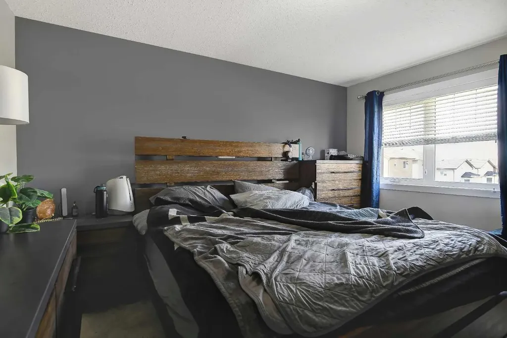 8443 101 Avenue Grande Prairie AB T8X 0R1