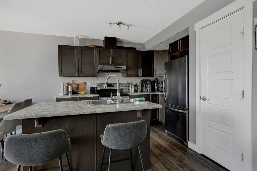 8443 101 Avenue Grande Prairie AB T8X 0R1