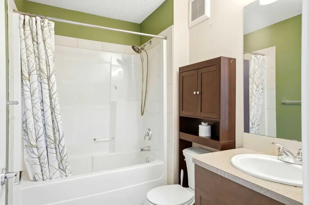 46 Fireside Place Cochrane AB T4C 0R2