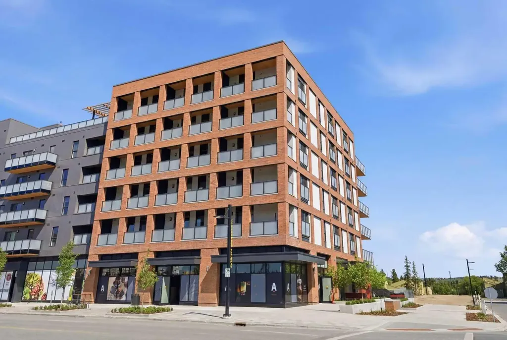 3107 Warren Street NW Calgary AB T3B 6N7